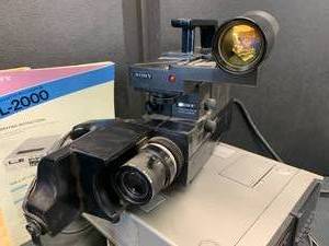 lot 19 image: Really Special Vintage Video Equipment