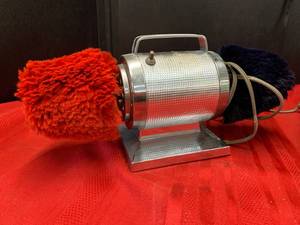 lot 50 image: Shoeshine Box and Dremel Shiner