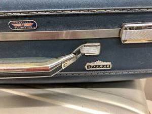 lot 90 image: 3 Travel Cases from 50s, 60s, 70s
