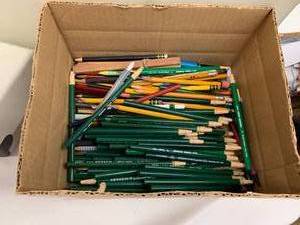 lot 99 image: Office Supply Haul