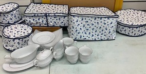 lot 134 image: Never Used 1950s Liling of China Pagoda porcelain dish set