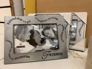 lot 137 image: Fun Gifts...Frames, Clown, Mugs