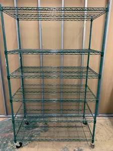lot 154 image: Metro Style Chrome Wire NSF Shelving Unit - 84 x 35 x 18 - Green