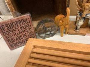 lot 234 image: Odds and Ends