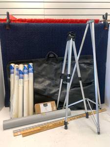 lot 290 image: Artist Supplies and Equipment