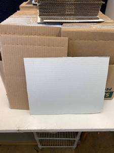 lot 303 image: 8 x 10 cardboard sheets for shipping photos, comic books, other paper collectibles