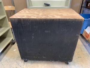 lot 316 image: Rolling Workcart with Storage