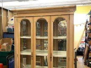lot 243 image: Solid Oak Glass Front Trophy or Collectible Display Case