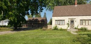 House at 802 E Walnut Ave, Olivia, MN