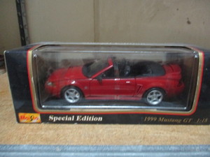 lot 7 image: 1999 Mustang GT Die Cast Car