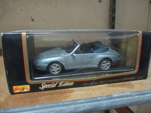 lot 19 image: 1994 Porsche Diecast Car
