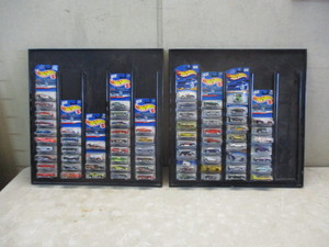 lot 25 image: 2 Hot Wheels Display Boards