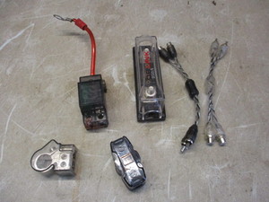 lot 35 image: Car Audio Parts
