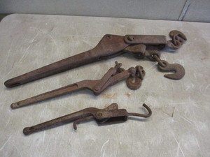 lot 52 image: Chain Tighteners