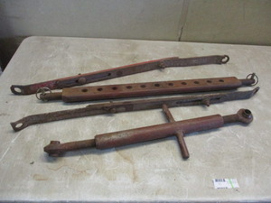 lot 55 image: 3 Point Hitch and Bar