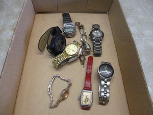 lot 95 image: Watches