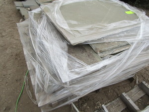 Bluestone pavers, random...