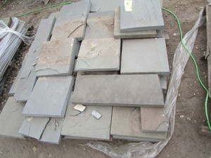 Bluestone pavers, random...