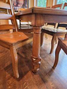 Casual Farmhouse Dining Table & 8 Chairs