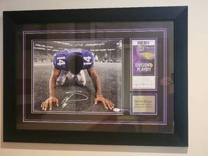 Autographed Vikings Stefon Diggs Photo & Playoff Ticket