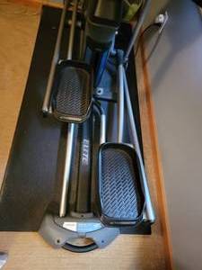 Horizon Elite E9 Elliptical