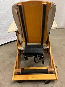 Rifton Special Needs Pediatric Padded Mobility Chair On Wheels With Tray - Good Working Condition