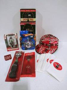 lot 7 image: Collectible Coca Cola Items