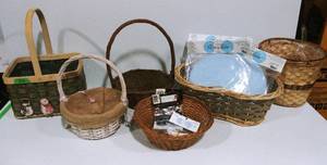 lot 26 image: Large Assortment of Baskets and Vases