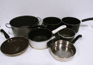 lot 59 image: Large Lot of Pots and Pans