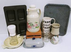 lot 61 image: Assorted Kitchen Items