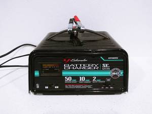 lot 66 image: Schumacher Battery Charger