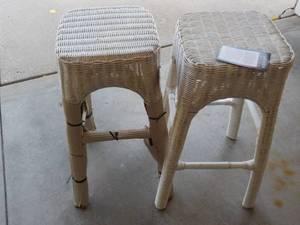 2 Wicker Barstools Safavieh 19 x 19...