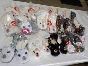 20 Pair Slipper Socks size SM new...