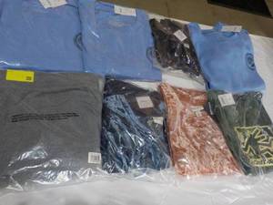8 Womens Size 3X Clothing new wit...