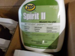 Case of 12 Quarts Zep Spirit II Det...