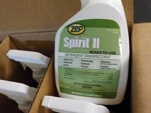 Case of 12 Quarts Zep Spirit II Det...