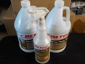 2 Gallon Jugs Betco Spray foam Ultr...