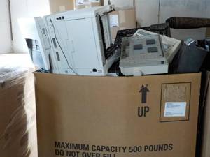 Pallet of Electronics- if you buy t...