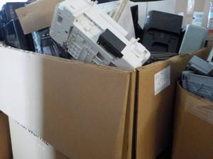Pallet of Electronics- if you buy t...