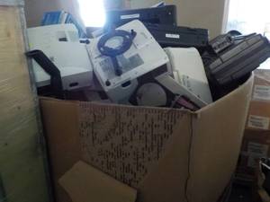Pallet of Electronics- if you buy t...