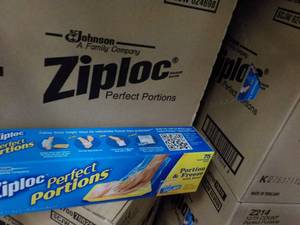 Case of 12 Boxes Ziploc Perfect Por...