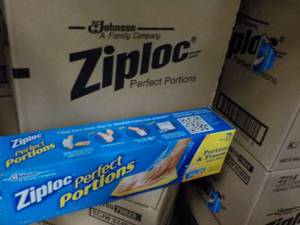 Case of 12 Boxes Ziploc Perfect Por...