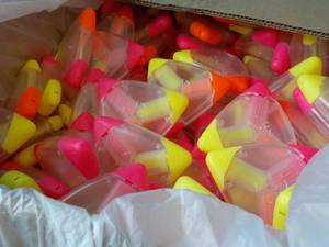 Case of 300 Trianglur Markers...