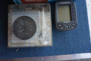 lot 76 image: Marine Speedometer and Lowrance Locater