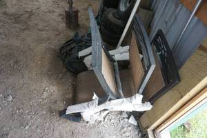 lot 127 image: 3 - Patio Chairs