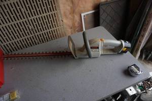 lot 104 image: Ryobi 12 Volt 18 Hedge Trimmer