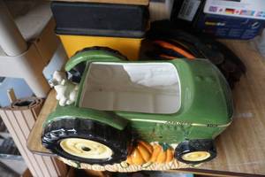 lot 136 image: John Deere Tractor Themed Ceramic Cookie Jar