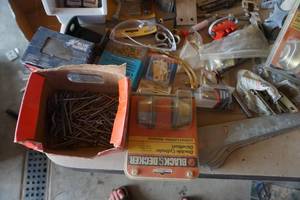 lot 150 image: Large Lot of Assorted Tools Hardware