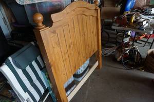 lot 48 image: Wood Single Head Board
