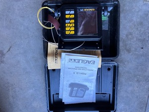 lot 73 image: Eagle Brand Fish ID II Electronic Fish Finder With Case
